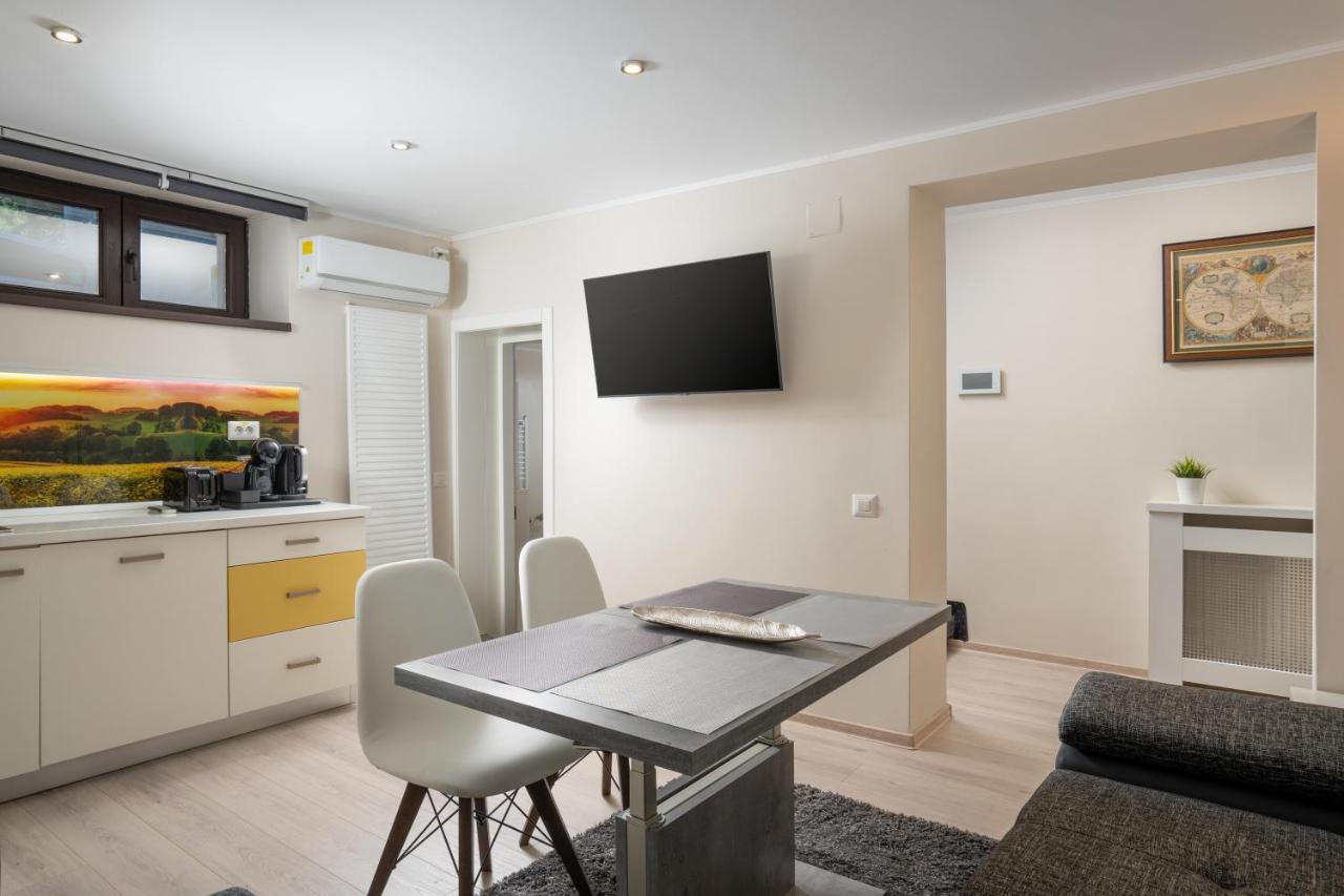 Casa 86 Bucharest